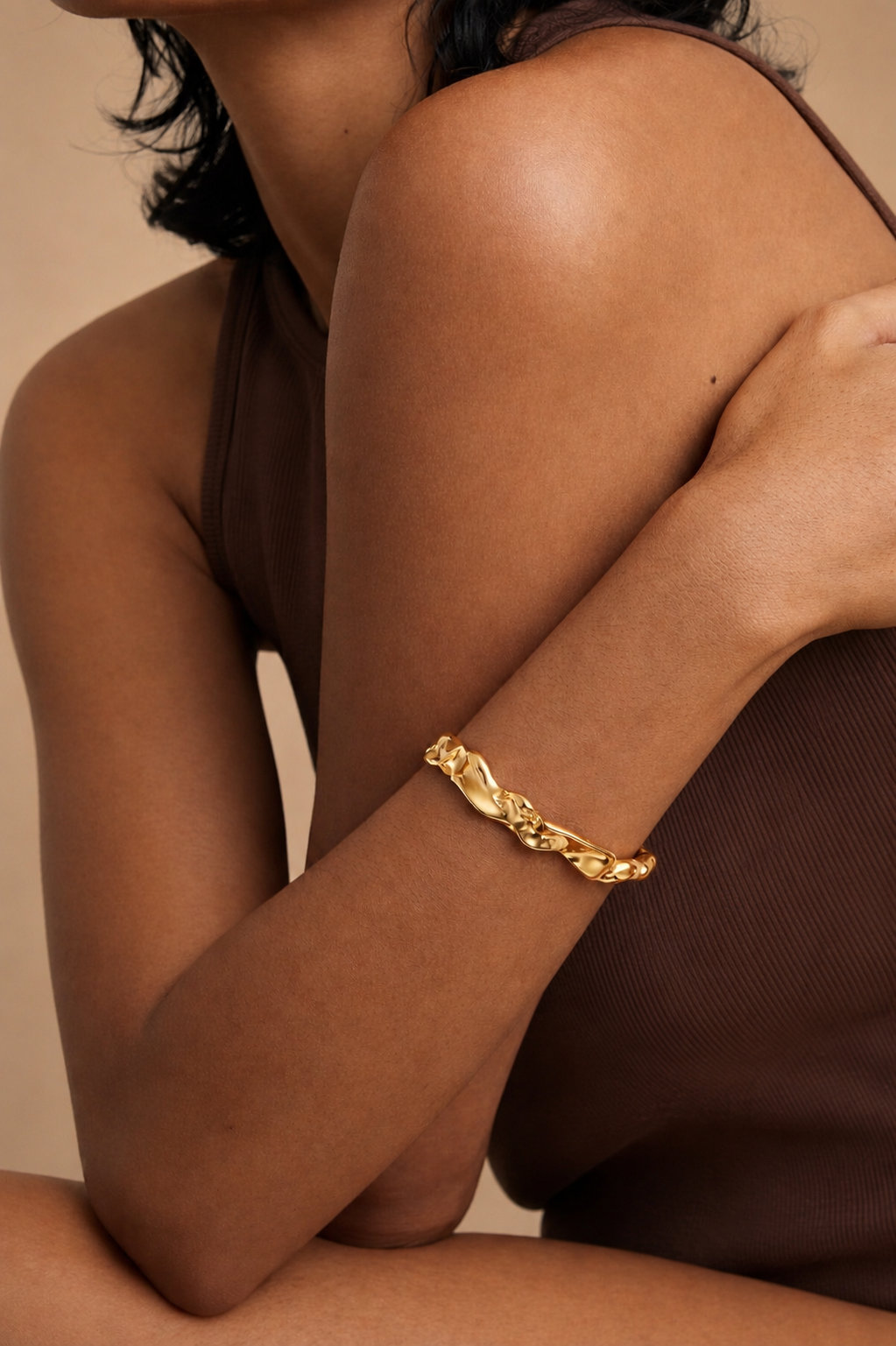 Leonora Gold Bangle